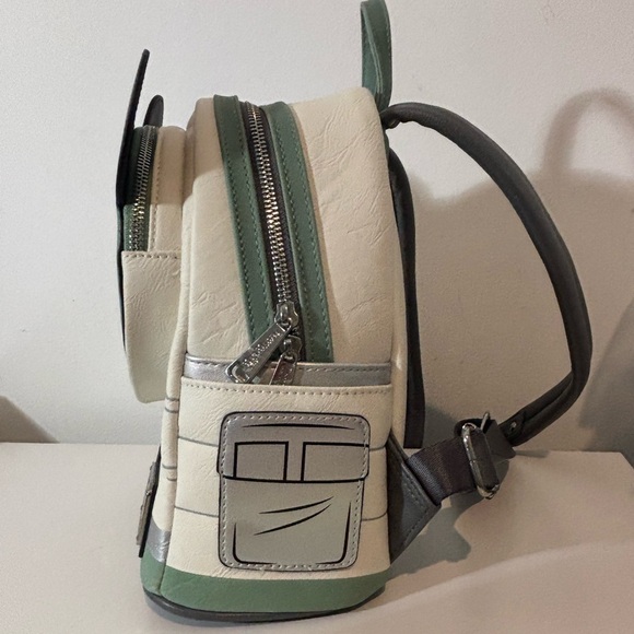 Loungefly Disney Mickey Mouse Spaceman Glow In The Dark Mini Backpack Astronaut - Picture 4 of 13